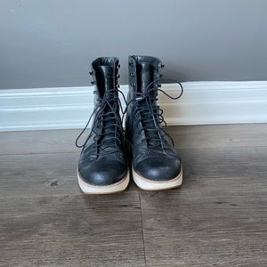 Camper leather boots